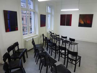 Ausstellungsrundgang in den Ateliers der wfk